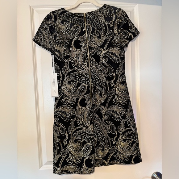 NEW Calvin Klein Womens Short Sleeve Embroidered Velvet Shift Dress Size 6 NWT - Picture 4 of 9